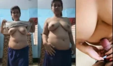 Sexy Desi Girl Shows Nude Body and handjob