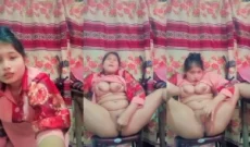 Horny Desi Girl Masturbating